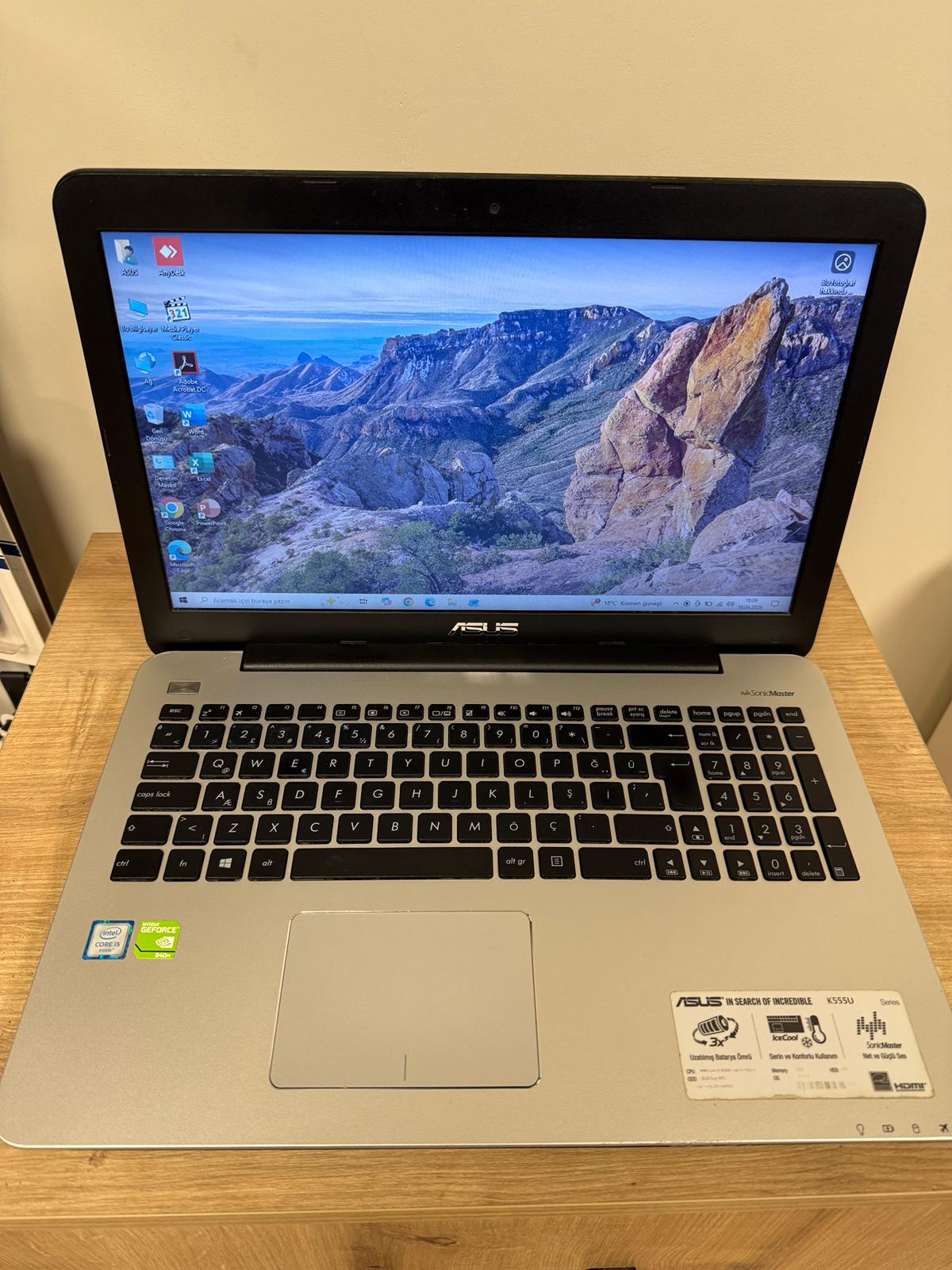 ASUS K555U i5-6 Nesil 8GB 256GB 2GB Geforce 940M 15.6 Notebook